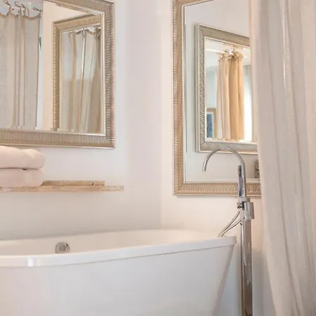 Maison De Mon Père 4*