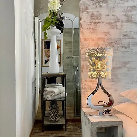 Maison De Mon Père Bed & Breakfast 4*