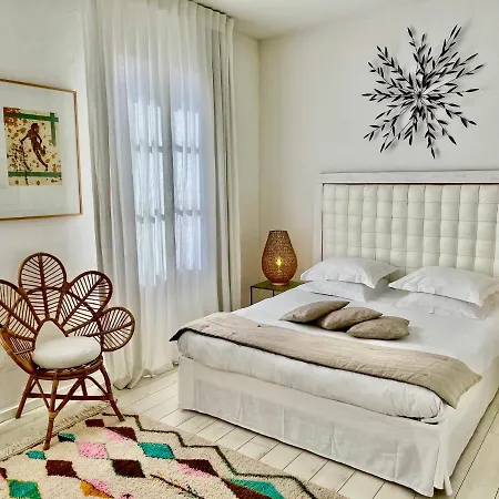 Bed & Breakfast Maison De Mon Pere Aigues-Mortes